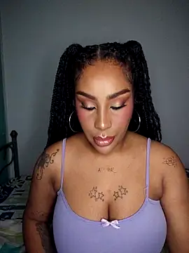 Queen Amara online show from 6, 5, 2026