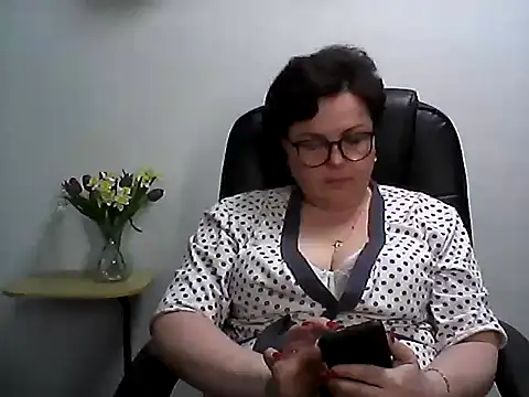 EllaLove2277 online show from 17, 2, 2026