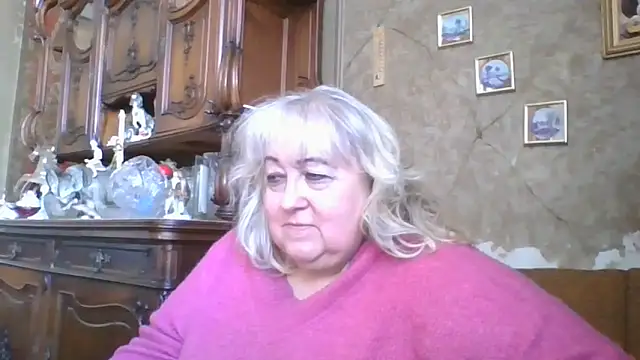 Lala-Love56 online show from 5, 5, 2026
