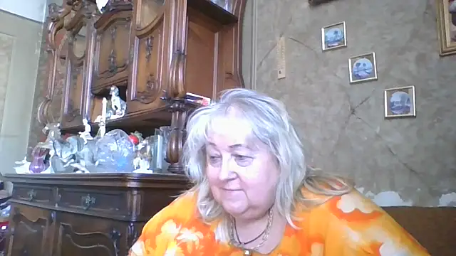 Lala-Love56 online show from 25, 6, 2026