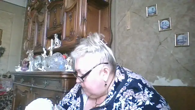 Lala-Love56 online show from 8, 7, 2026