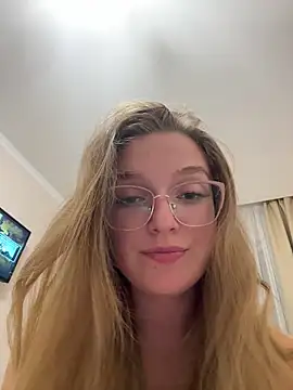 Snapshot of Bellatrisssaa chatting on 15, 9, 2025 Bellatrisssaa online show from 15, 9, 2025