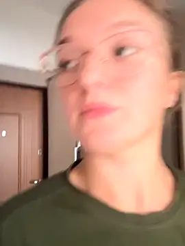 Snapshot of Bellatrisssaa chatting on 18, 9, 2025 Bellatrisssaa online show from 18, 9, 2025