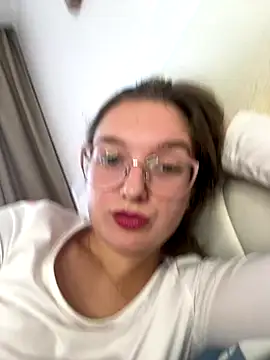 Snapshot of Bellatrisssaa chatting on 6, 11, 2025 Bellatrisssaa online show from 6, 11, 2025