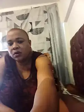 Snapshot of BUSTY_QUEEEN chatting on 15, 9, 2025 BUSTY QUEEEN online show from 15, 9, 2025