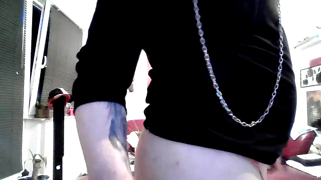 Snapshot of hellgirl1980 chatting on 9, 9, 2025 hellgirl1980 online show from 9, 9, 2025