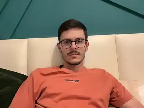 Snapshot of gabemodel chatting on 10, 9, 2025 gabemodel online show from 10, 9, 2025