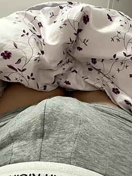 Snapshot of JJ_131 chatting on 8, 9, 2025 JJ 131 online show from 8, 9, 2025