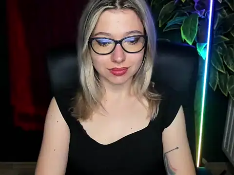 loveHeidi online show from 9, 6, 2026