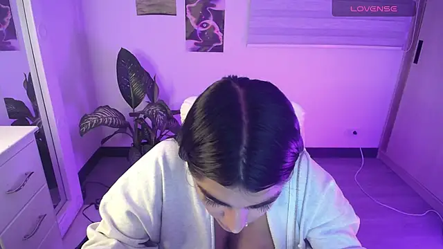 amarasilk  online show from 14, 7, 2026