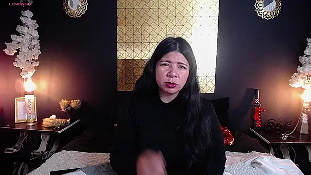 Snapshot of kinky_momm chatting on 1, 10, 2025 kinky momm online show from 1, 10, 2025