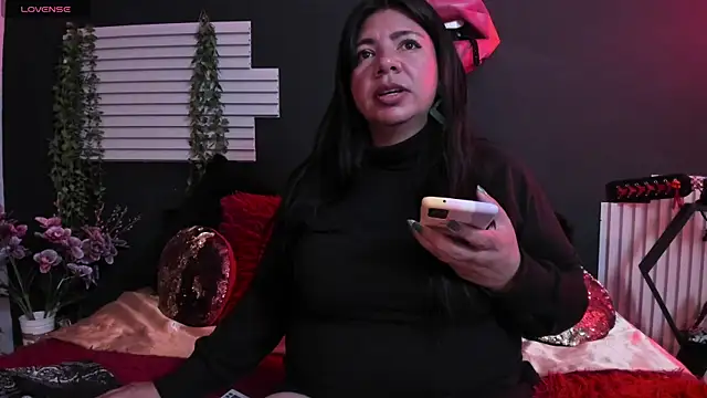 kinky momm online show from 8, 7, 2026
