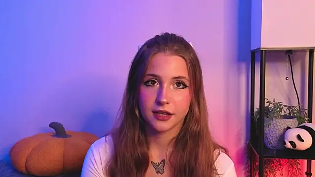 Snapshot of LoveSeekins chatting on 12, 10, 2025 LoveSeekins online show from 12, 10, 2025