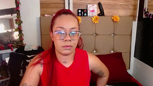 MIA  SPENCER online show from 17, 10, 2025