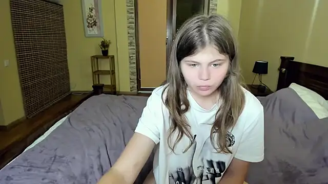 Lilly Jess online show from 22, 9, 2025