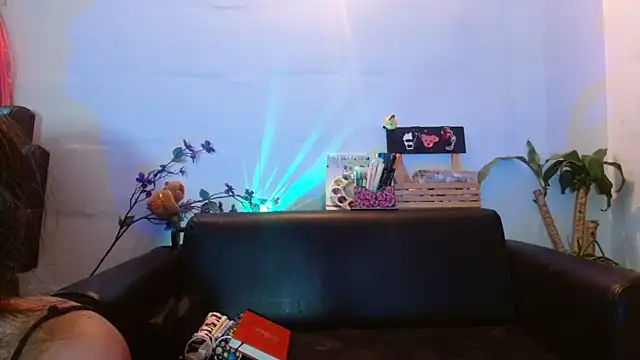 carolinerue online show from 22, 9, 2025