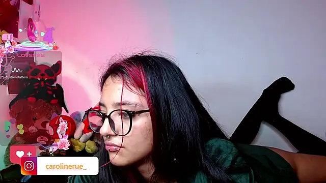 carolinerue online show from 29, 4, 2026