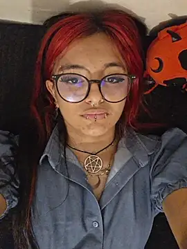 carolinerue online show from 26, 6, 2026