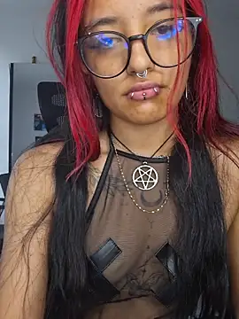 carolinerue online show from 27, 6, 2026