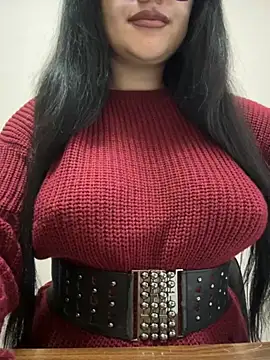 Snapshot of Molly-molly- chatting on 25, 11, 2025 Molly-molly- online show from 25, 11, 2025