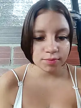 Snapshot of Shell_Latina chatting on 21, 11, 2025 Shell Latina online show from 21, 11, 2025