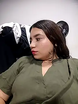 Snapshot of Shell_Latina chatting on 24, 4, 2026 Shell Latina online show from 24, 4, 2026