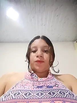 Snapshot of Shell_Latina chatting on 12, 5, 2026 Shell Latina online show from 12, 5, 2026