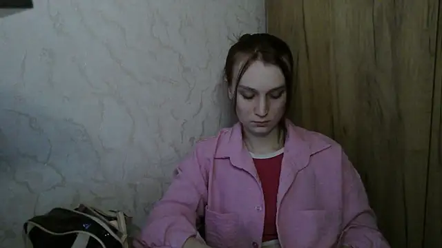 Snapshot of RegitGirlss chatting on 7, 11, 2025 RegitGirlss online show from 7, 11, 2025