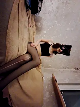 SecretIna online show from 5, 11, 2025