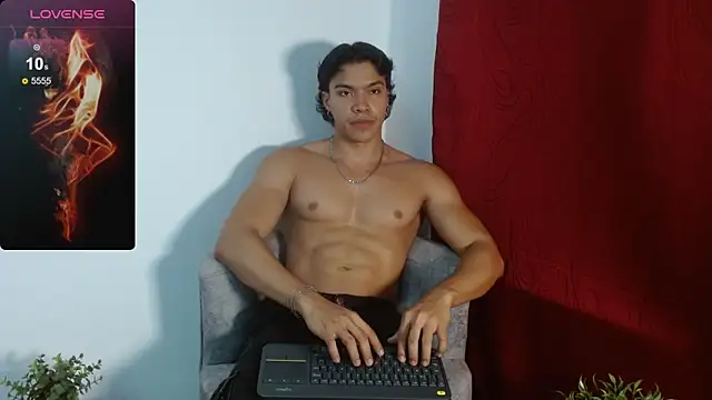 Snapshot of adriel_escalante chatting on 14, 9, 2025 adriel escalante online show from 14, 9, 2025