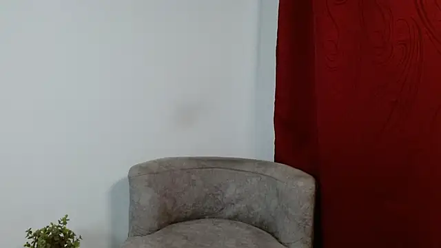 Snapshot of adriel_escalante chatting on 23, 9, 2025 adriel escalante online show from 23, 9, 2025