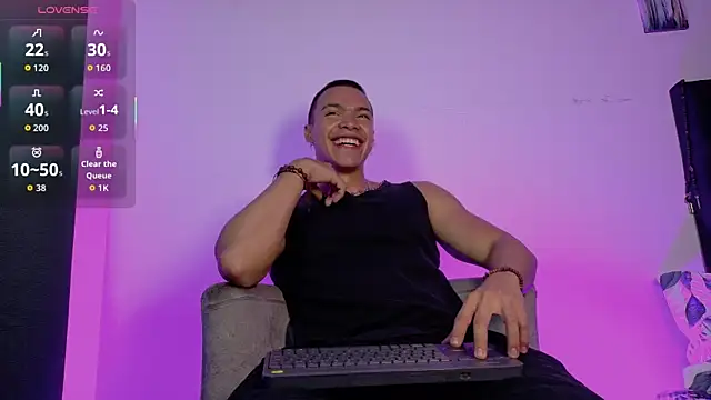 adriel escalante online show from 4, 5, 2026