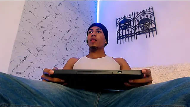 lorian vikel online show from 19, 10, 2025