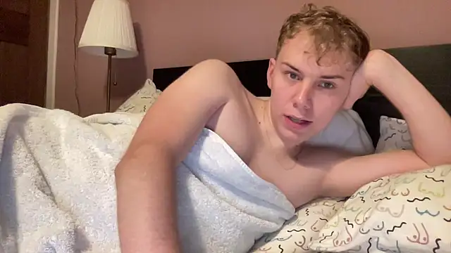 Snapshot of scottishtwink01 chatting on 25, 9, 2025 scottishtwink01 online show from 25, 9, 2025