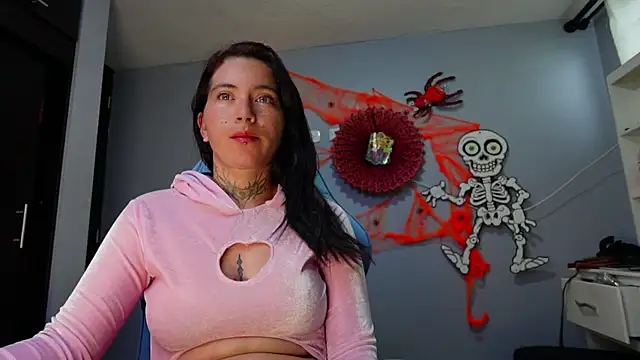 iriss cardenas online show from 28, 10, 2025