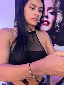 Snapshot of juliana1920 chatting on 17, 9, 2025 juliana1920 online show from 17, 9, 2025