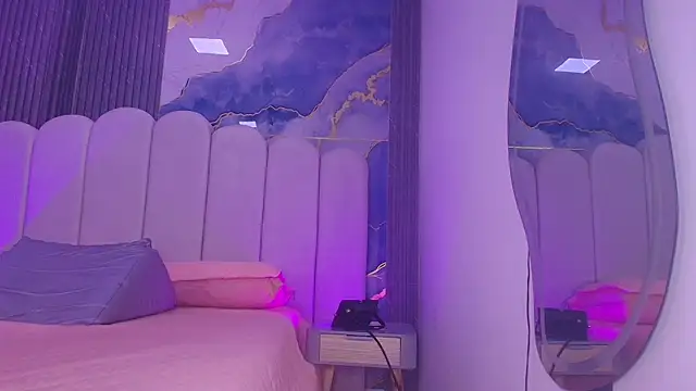 abbyrouss  online show from 12, 5, 2026