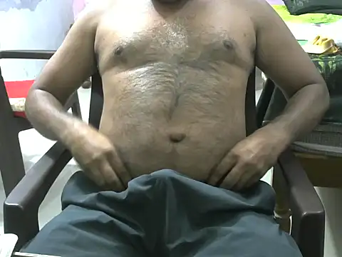 Famit025 online show from 13, 12, 2025