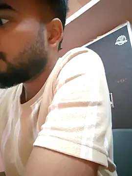 soniriyaa010101 online show from 15, 11, 2025