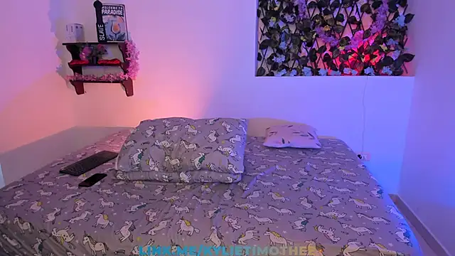 kylietimothee online show from 29, 6, 2026