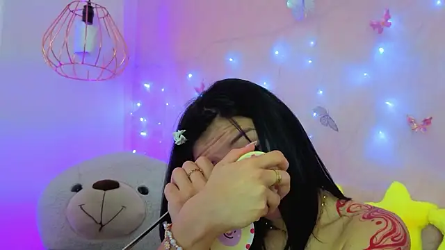 april bennett online show from 14, 2, 2026