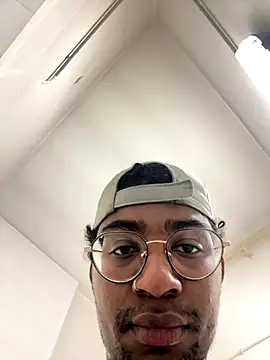 Snapshot of biggiecockn1gga22 chatting on 11, 9, 2025 biggiecockn1gga22 online show from 11, 9, 2025