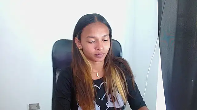 BiancaEmber9 online show from 10, 9, 2025