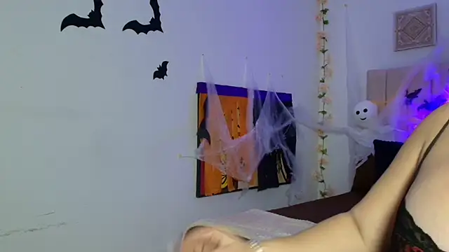 crazy b00bs online show from 25, 10, 2025
