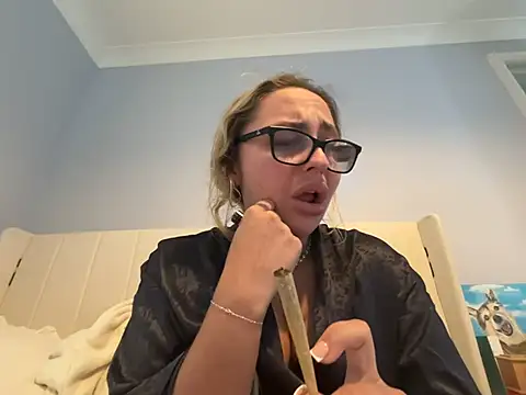 Snapshot of petitelucyXoxx chatting on 11, 6, 2026 petitelucyXoxx online show from 11, 6, 2026