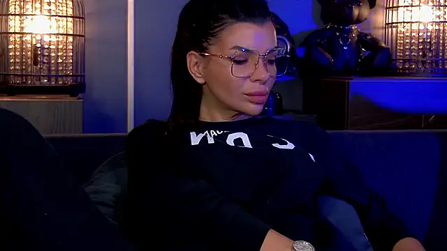 Snapshot of EleniaDevons chatting on 16, 10, 2025 EleniaDevons online show from 16, 10, 2025