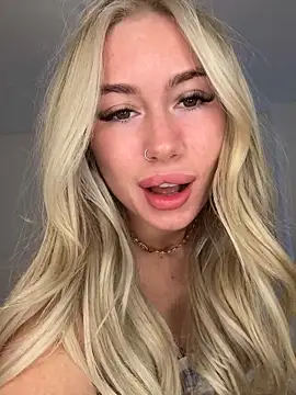 SexySaraxxoo online show from 30, 4, 2026