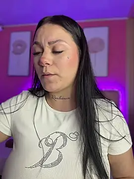 Megaan  More online show from 12, 5, 2026