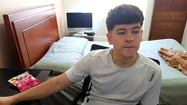 tightncuteass online show from 11, 9, 2025