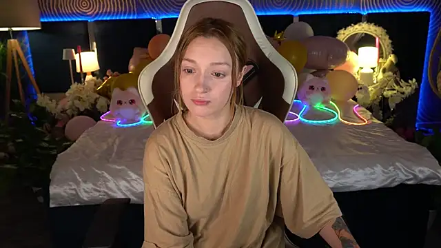 FoxyMayy online show from 24, 7, 2026
